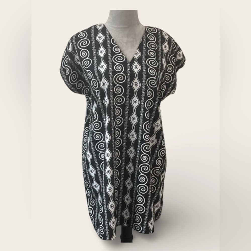 Barefoot Attitude Black & White Swim Coverup